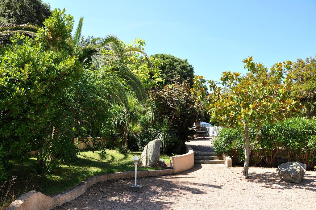 Aparthotel Sole E Mare Santa-Maria-Poggio  Exterior foto