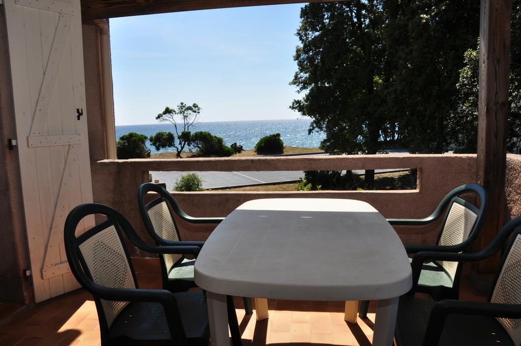 Aparthotel Sole E Mare Santa-Maria-Poggio  Exterior foto