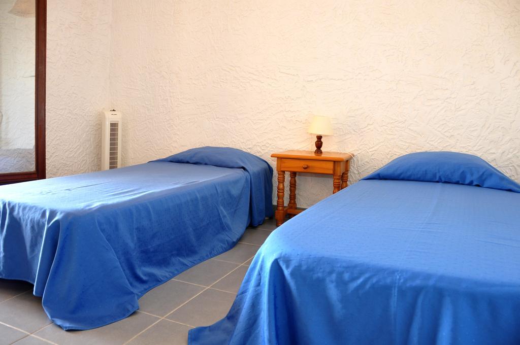 Aparthotel Sole E Mare Santa-Maria-Poggio  Habitación foto