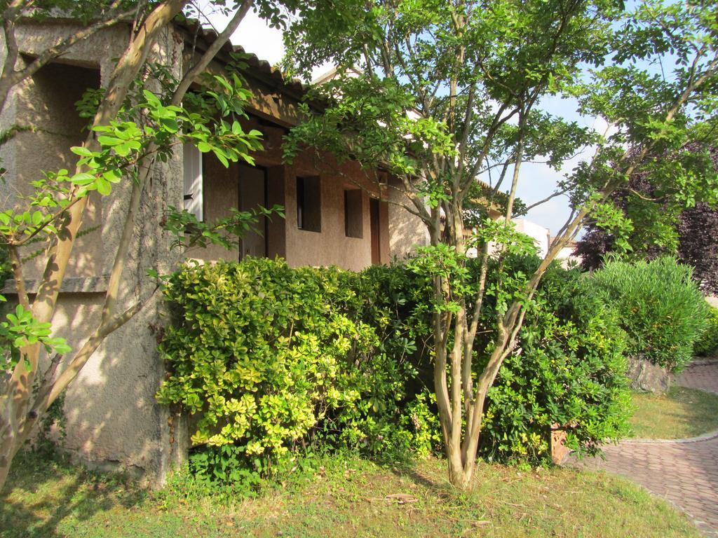 Aparthotel Sole E Mare Santa-Maria-Poggio  Exterior foto