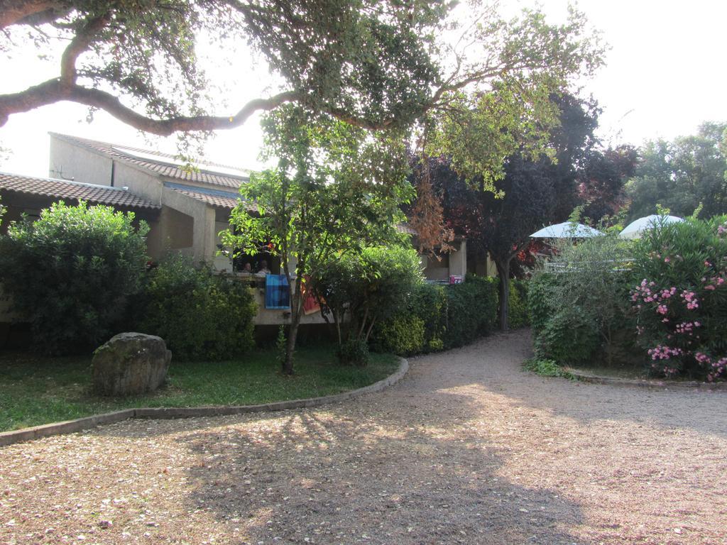 Aparthotel Sole E Mare Santa-Maria-Poggio  Exterior foto