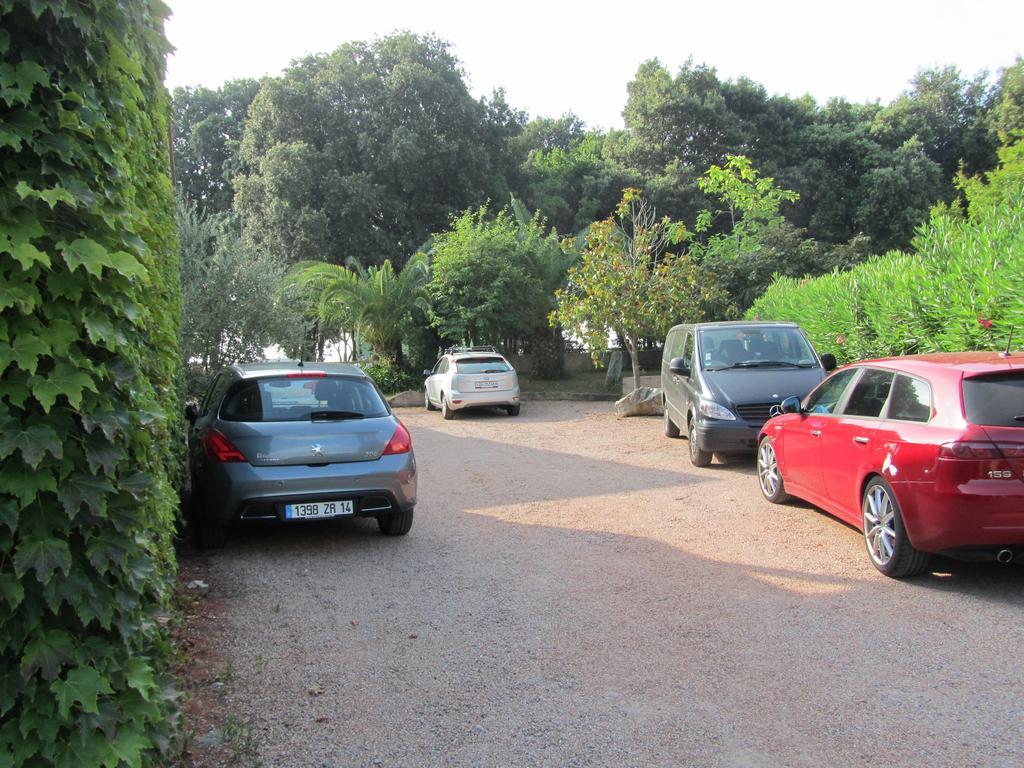 Aparthotel Sole E Mare Santa-Maria-Poggio  Exterior foto