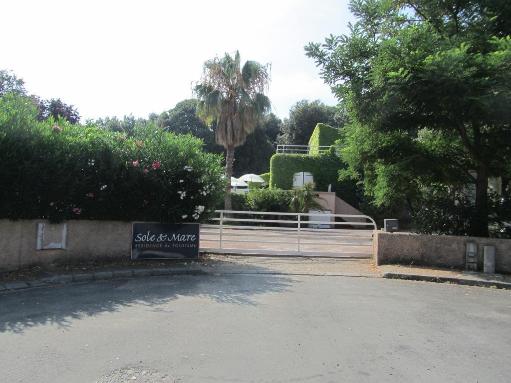 Aparthotel Sole E Mare Santa-Maria-Poggio  Exterior foto